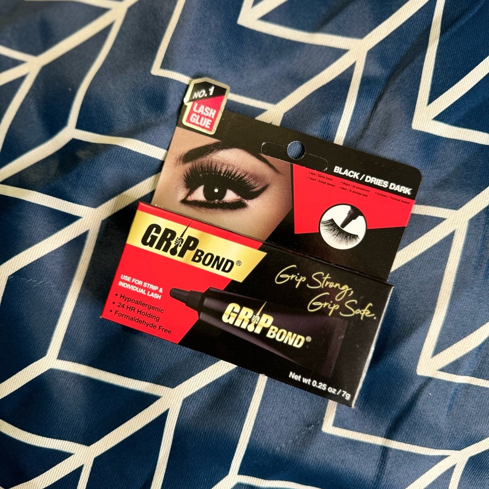 Eyelash Glue
